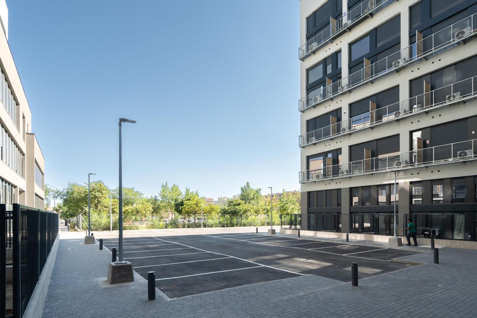 Apartamento Loft Reformado Industrial Con Garaje Alquiler Temporal Madrid Exterior foto