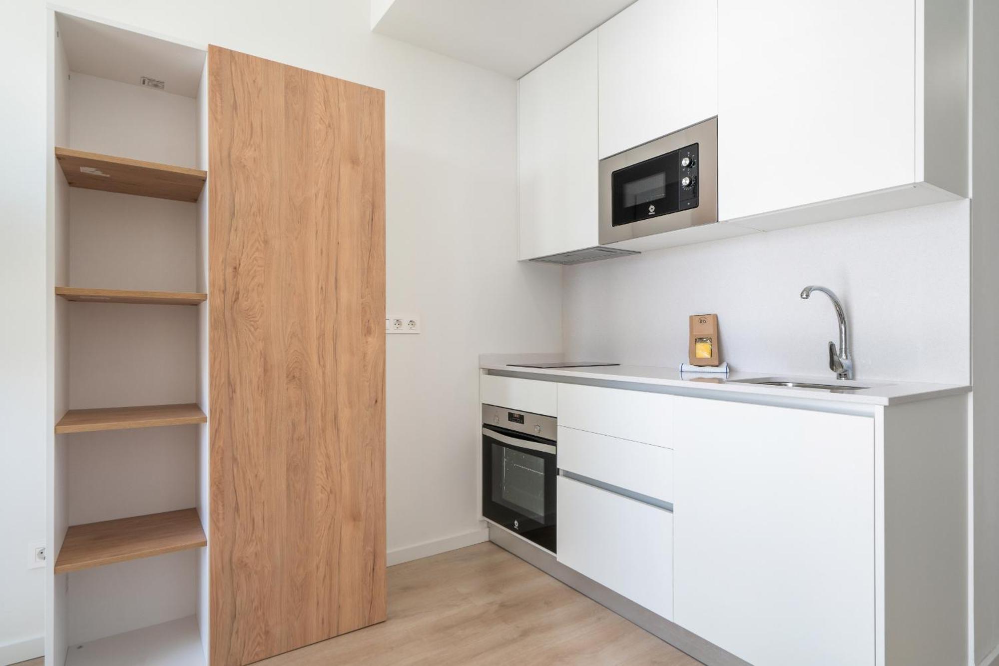 Apartamento Loft Reformado Industrial Con Garaje Alquiler Temporal Madrid Exterior foto