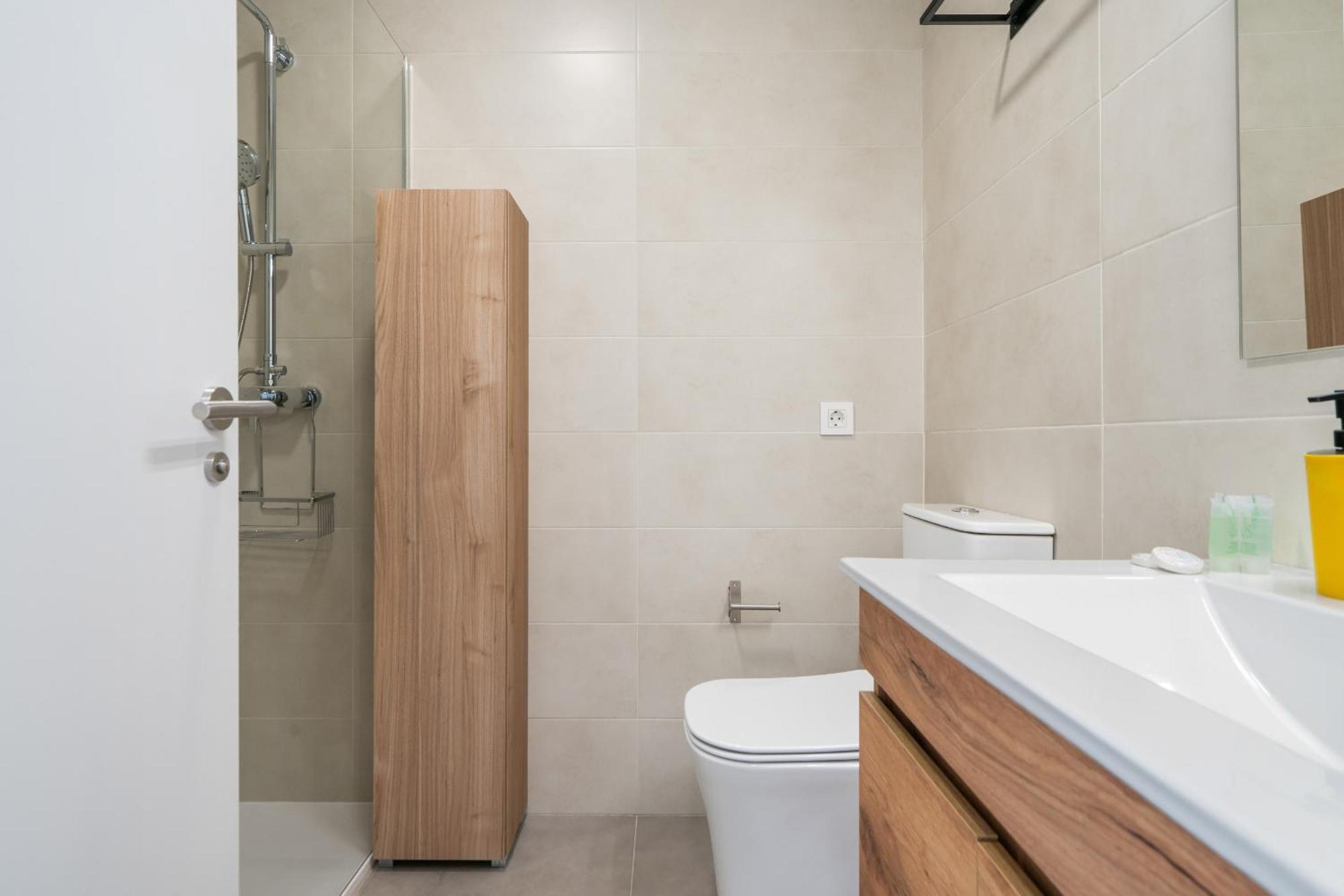 Apartamento Loft Reformado Industrial Con Garaje Alquiler Temporal Madrid Exterior foto